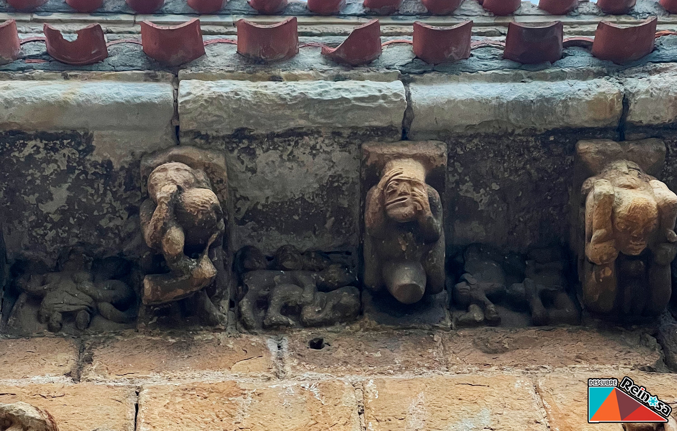 colegiata-de-san-pedro-en-cervatos-canestillos Colegiata de San Pedro de Cervatos