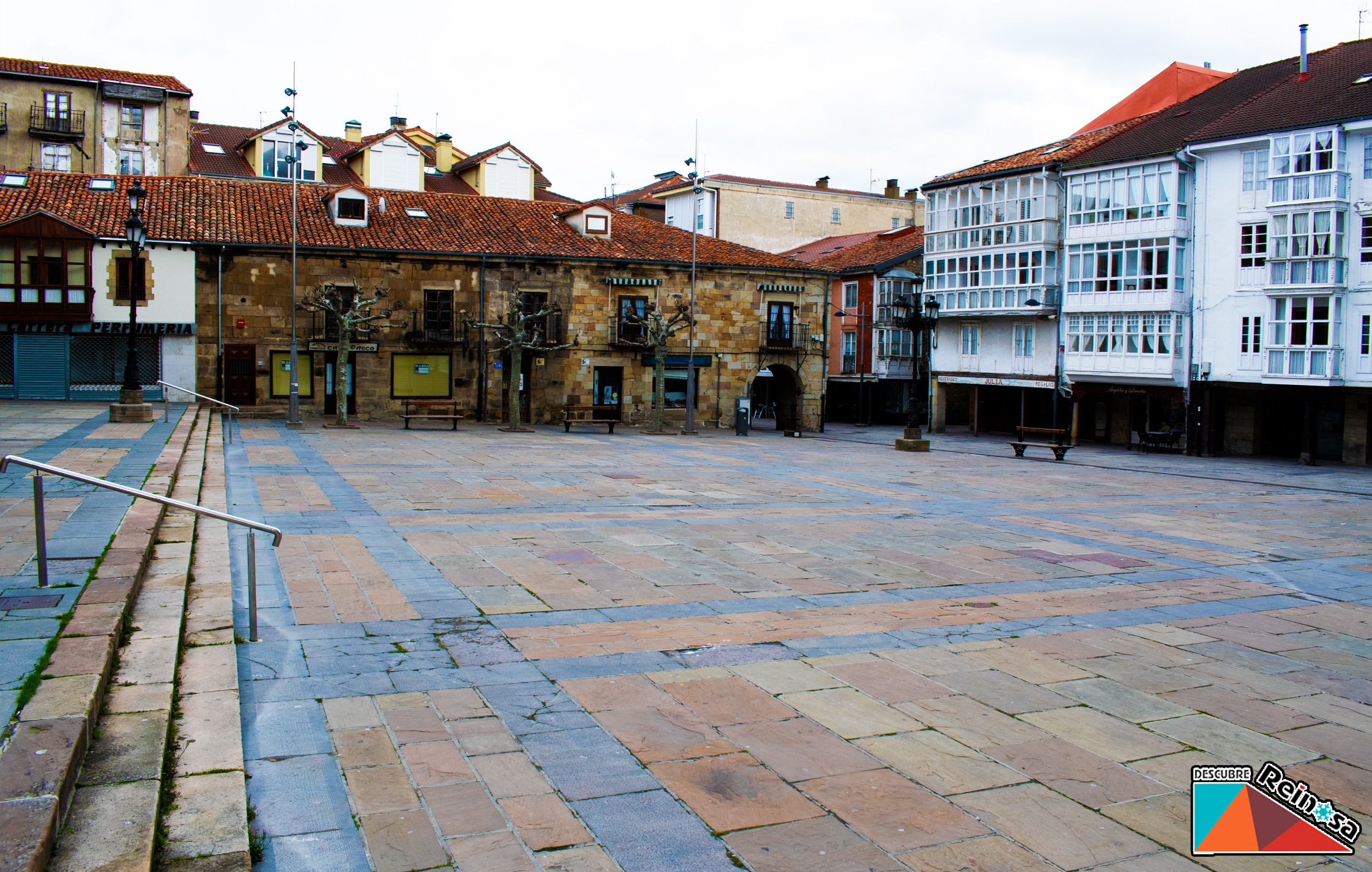 plaza-espana-dentro-reinosa Plaza España Reinosa